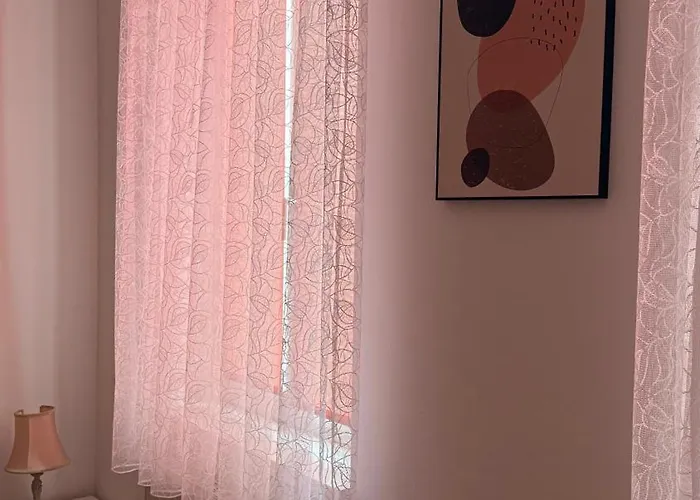 شقة Iskra